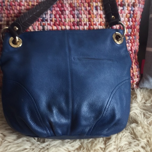 B.Makowsky Butter Leather Shoulder Bag - Picture 3 of 8